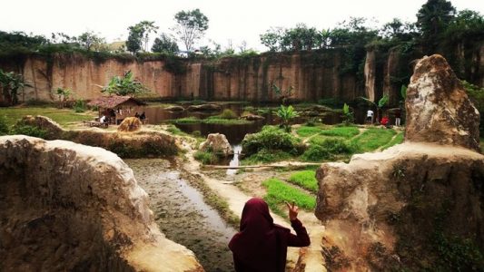 Kandang Godzila destinasi di Kabupaten Tangerang. (Foto: Destinasi Indonesia)