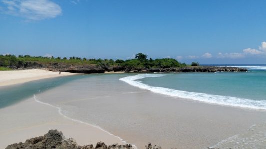 Pantai Marosi. (Foto: tour-sumba.com)