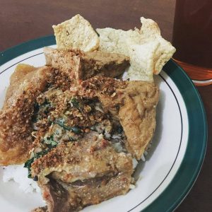 Nasi Tumpang. (Foto: Instagram @ricardobhirawa)