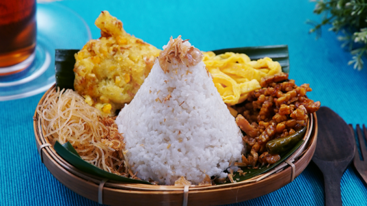 Nasi uduk. (Foto: id.tastemade.com)