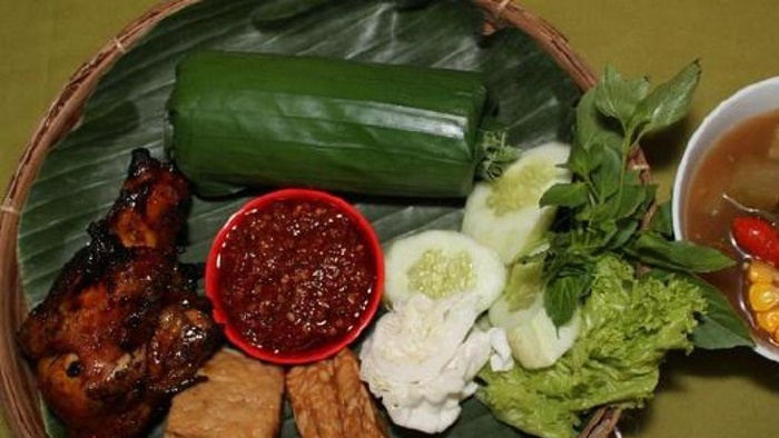 Nasi Timbel Sajian Unik dari Sunda