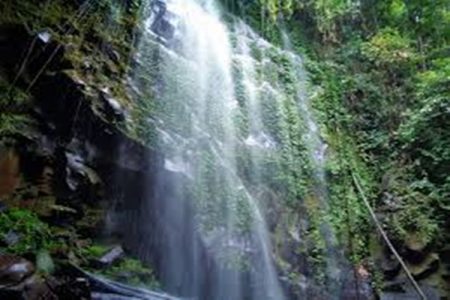 air terjun kedabuhan aceh