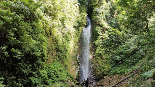 air terjun kedabuhan lae kombih