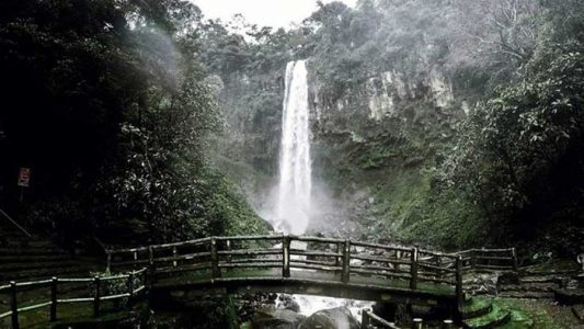 keindahan grojogan sewu