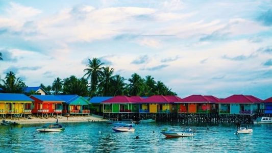 fasilitas hotel di derawan.