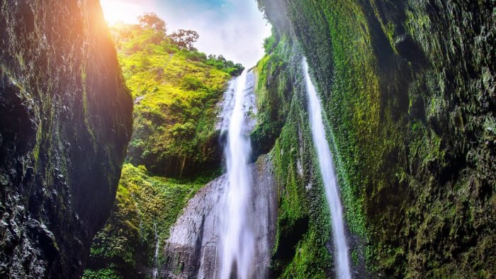 Air Terjun Madakaripura dan Misteri Moksa Gajah Mada