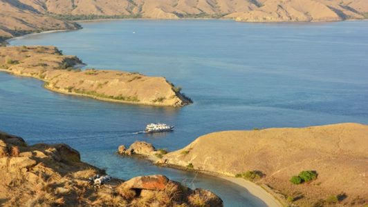 panorama alam gili laba