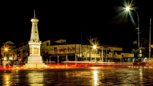 tugu jogja