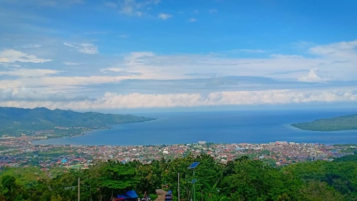 Anjoro Pitu, Puncak Bukit dengan View Terbaik di Mamuju