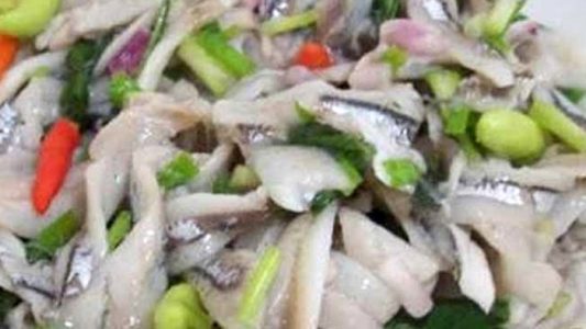 lawar ikan wisata kuliner ntt