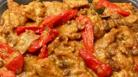 sambal krecek dari kulit sapi