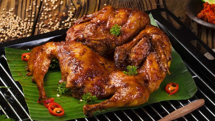 Ayam Bekakak, Makanan Khusus untuk Hari-Hari Istimewa