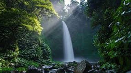 tingginya air terjun blang kolam