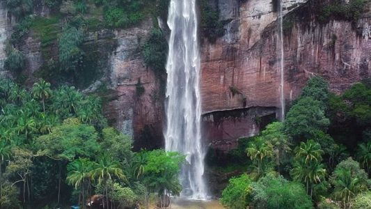 air terjun di lembah harau