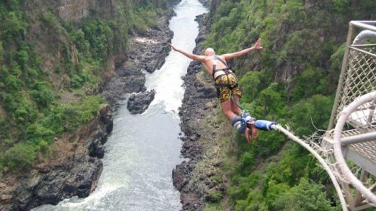 menjajal bungge jumping di blangsinga