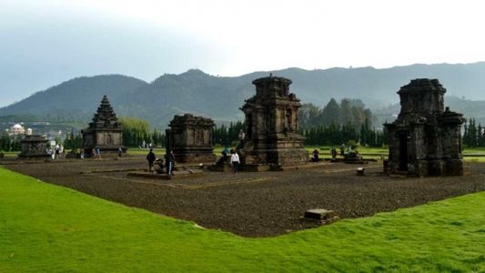 kompleks candi arjuna