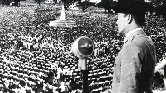 presiden sukarno langsung berdialog dengan rakyat