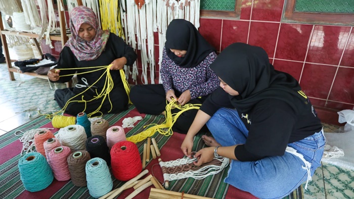 Kisah Sukses Pengrajin Makrame dari Jawa Tengah