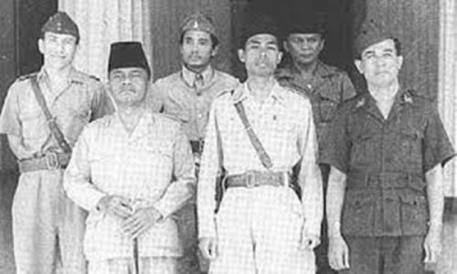 Jenderal Sudirman bersama pejabat sipil